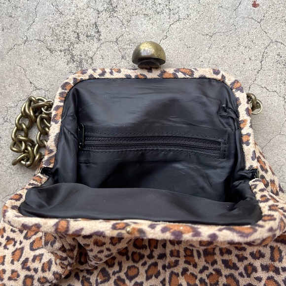 Adorable vintage leopard print bag Preowned vtg clueless animal print - Picture 2 of 8